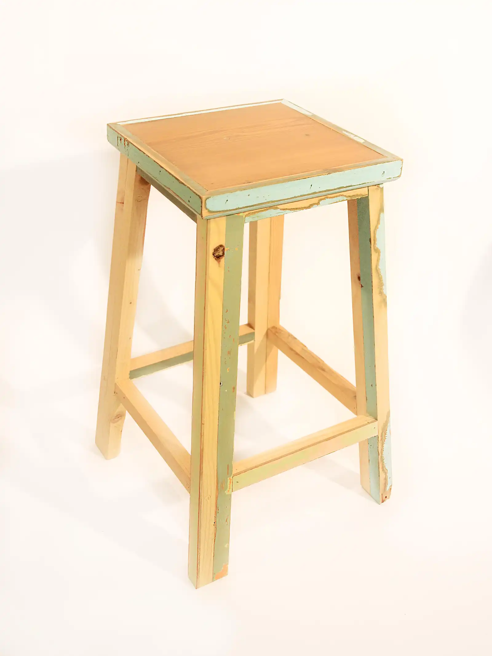 Tabouret tabouret/photos/03.webp